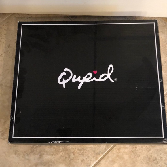 Cupid over the knee black boots. Super comfy - Picture 1 of 6